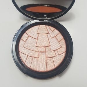 Anastasia illuminator
